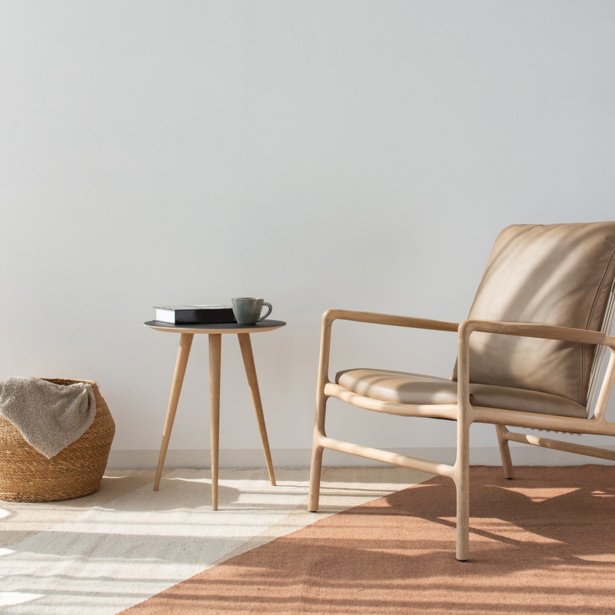 Arp-Side-Table-Solid-Wood-Linoleum-Lifestyle-45cm-ETUGENE