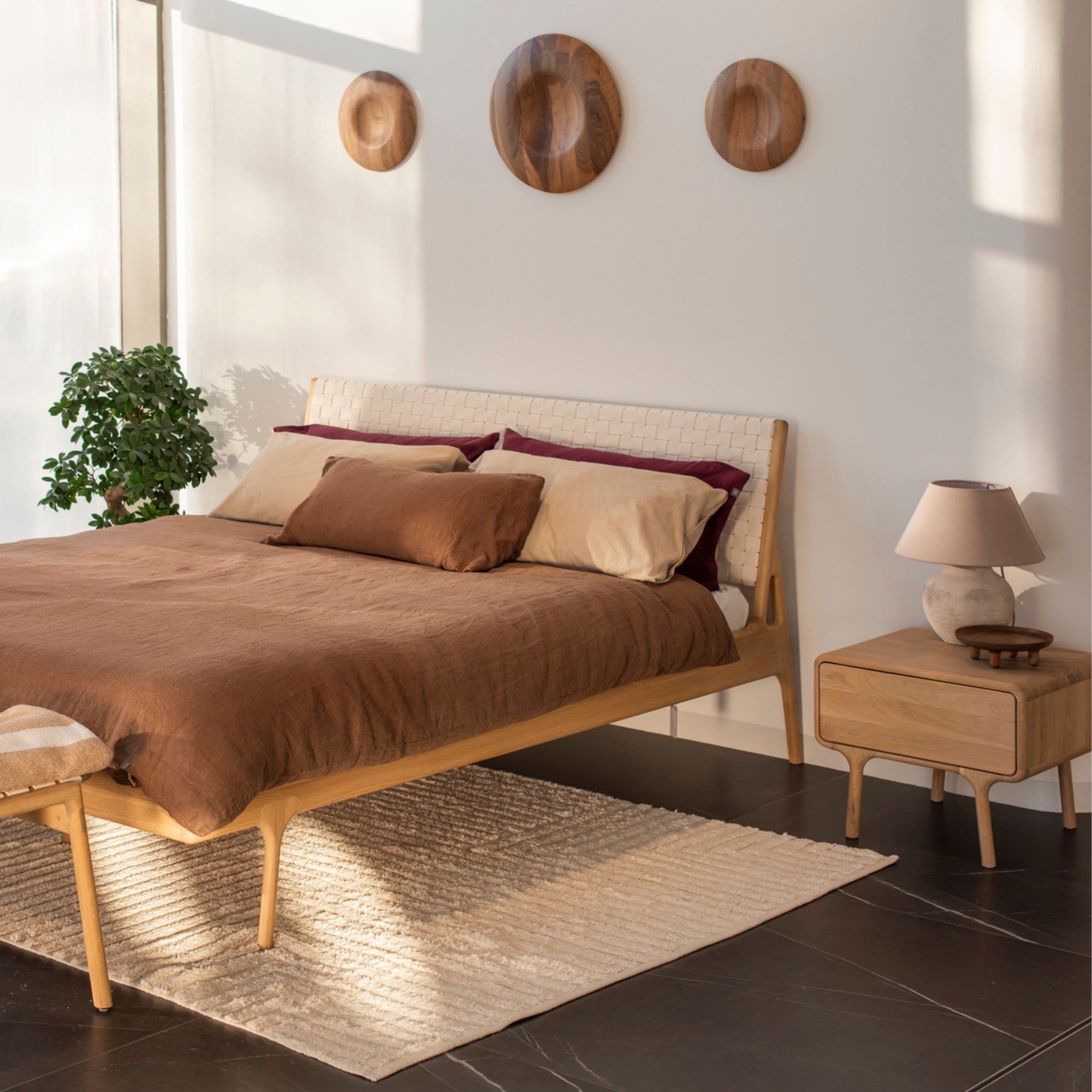 Bedside-Table-fawn-Solid-Wood-Lifestyle-With-bed-Bedroom-ETUGENE