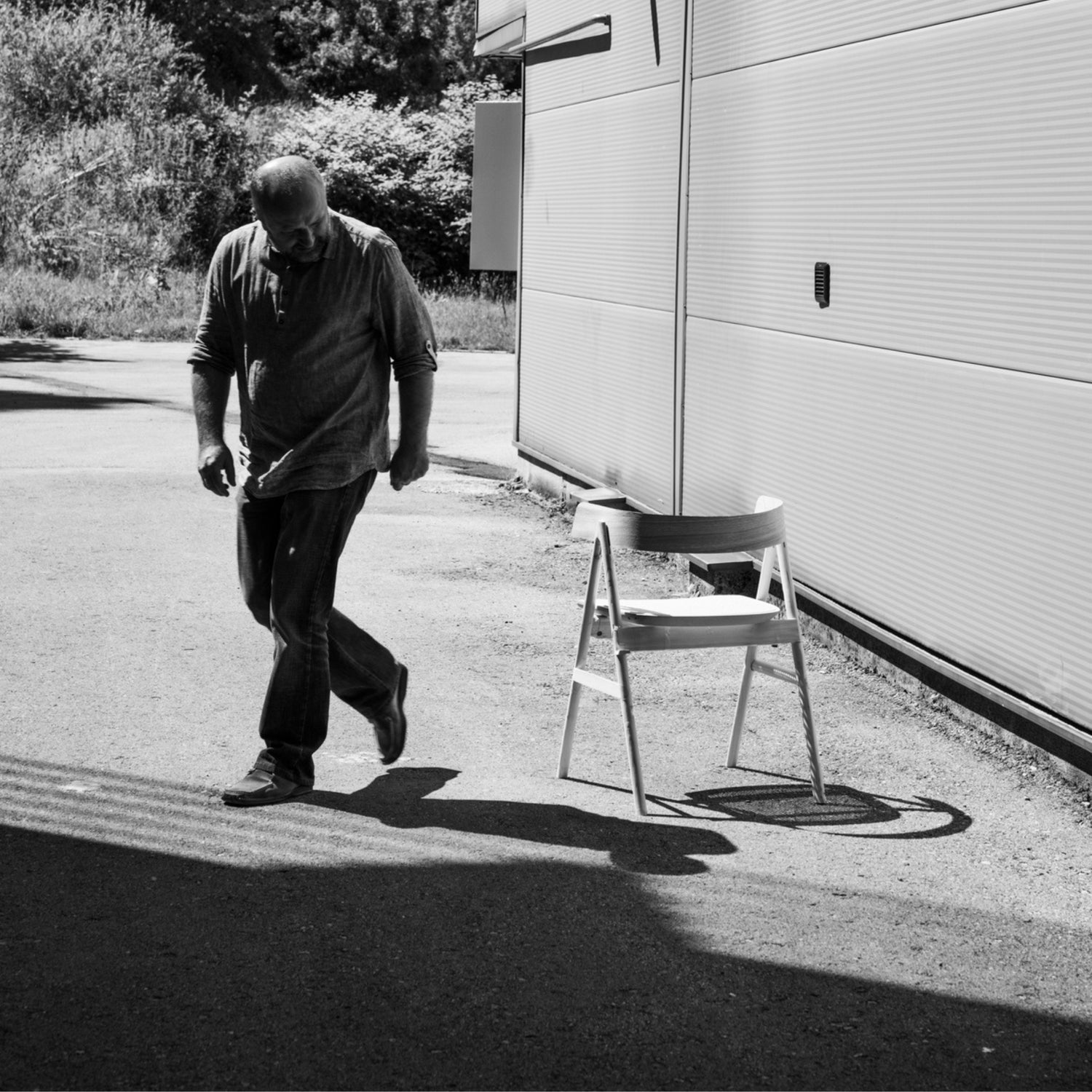 Designer-HomeFurniture-Salih-Craftsmanship-ETUGENE