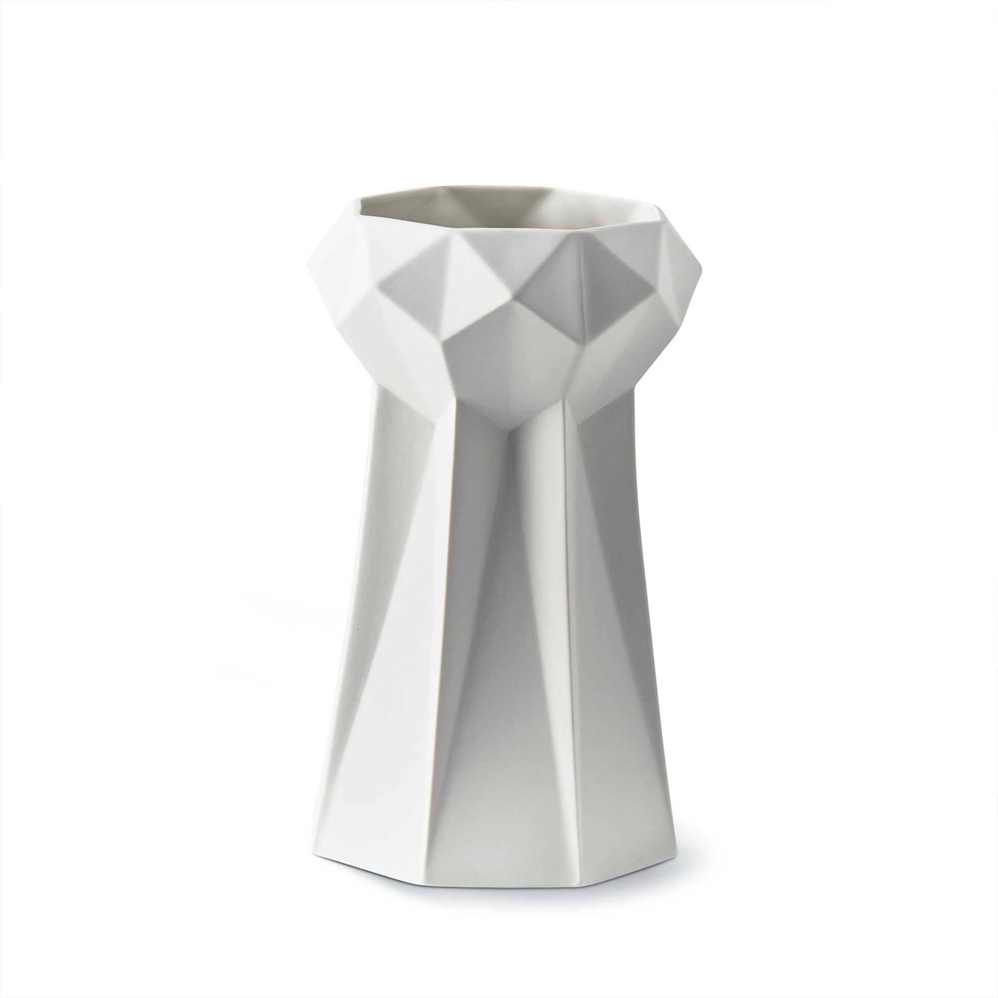 Handmade-Chess-Queen-Vase-Ivory-Porcelain-Sustainable-22.5cm-ETUGENE