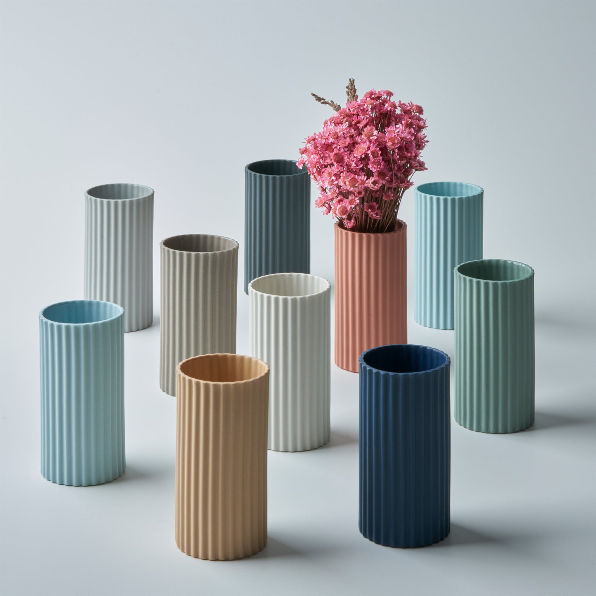 Handmade-Corinth-Short-Vase-Porcelain-Sustainable-10.8cm-Set-ETUGENE
