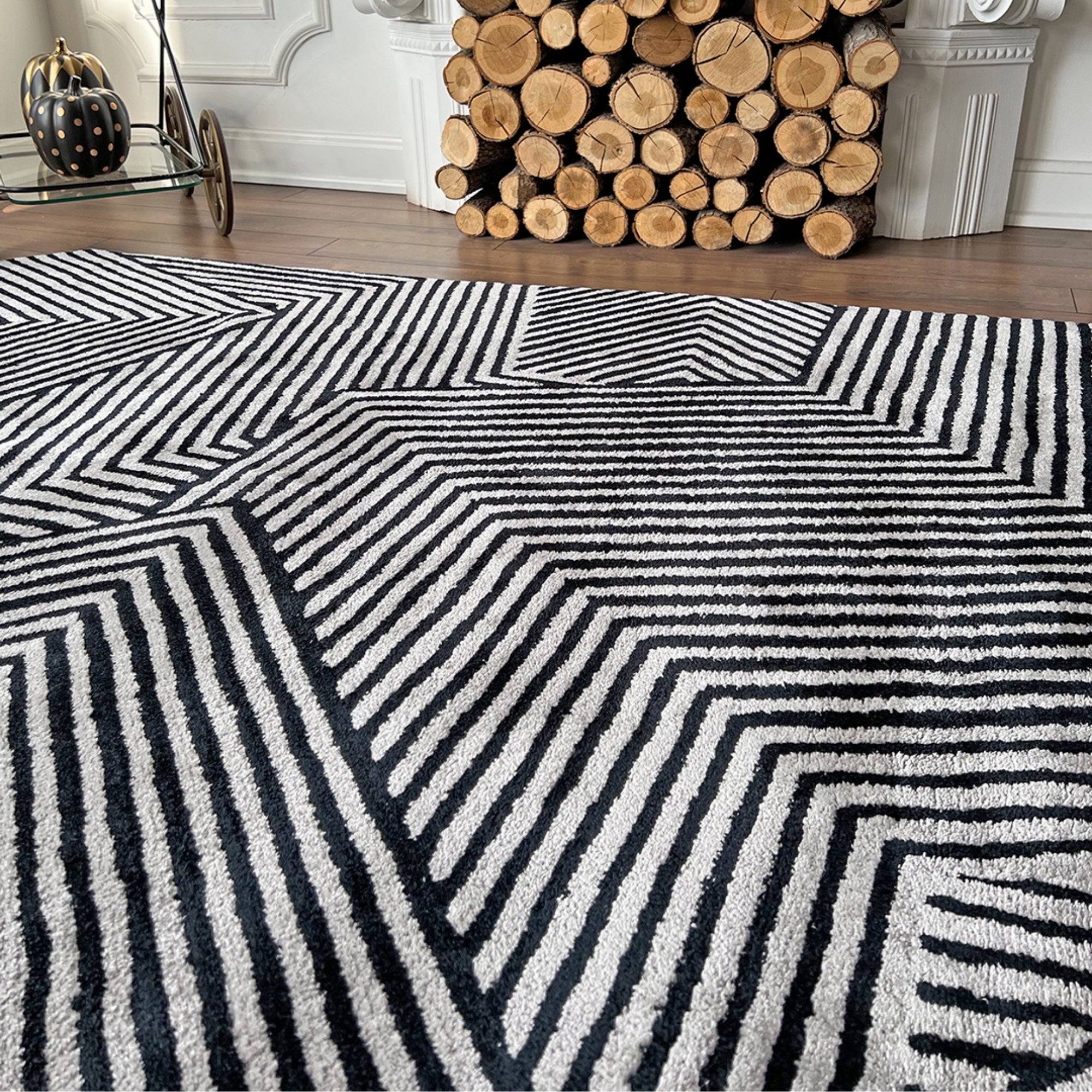 Handmade Wool Rug Tuft Weaving, Sustainable Contemporary Carpet, Black Three-Dimension Design, Rectangular Shape, Custom Made On-Demand in Turkiye_ETUGENE_Trace-004-A-Black-Home