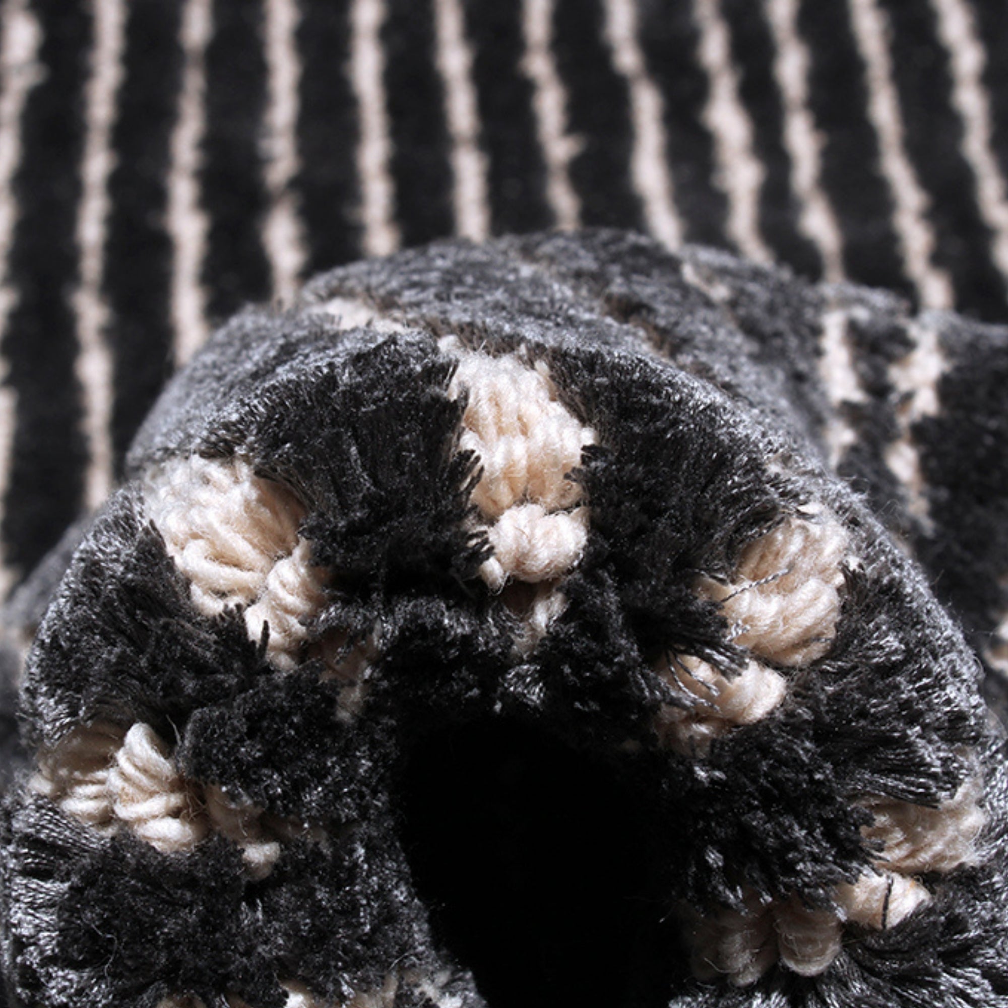 Handmade Wool Rug Tuft Weaving, Sustainable Contemporary Carpet, Black & White Curves, Rectangular Shape, Custom Made On-Demand in Turkiye_ETUGENE_Trace-005-A-Tuft