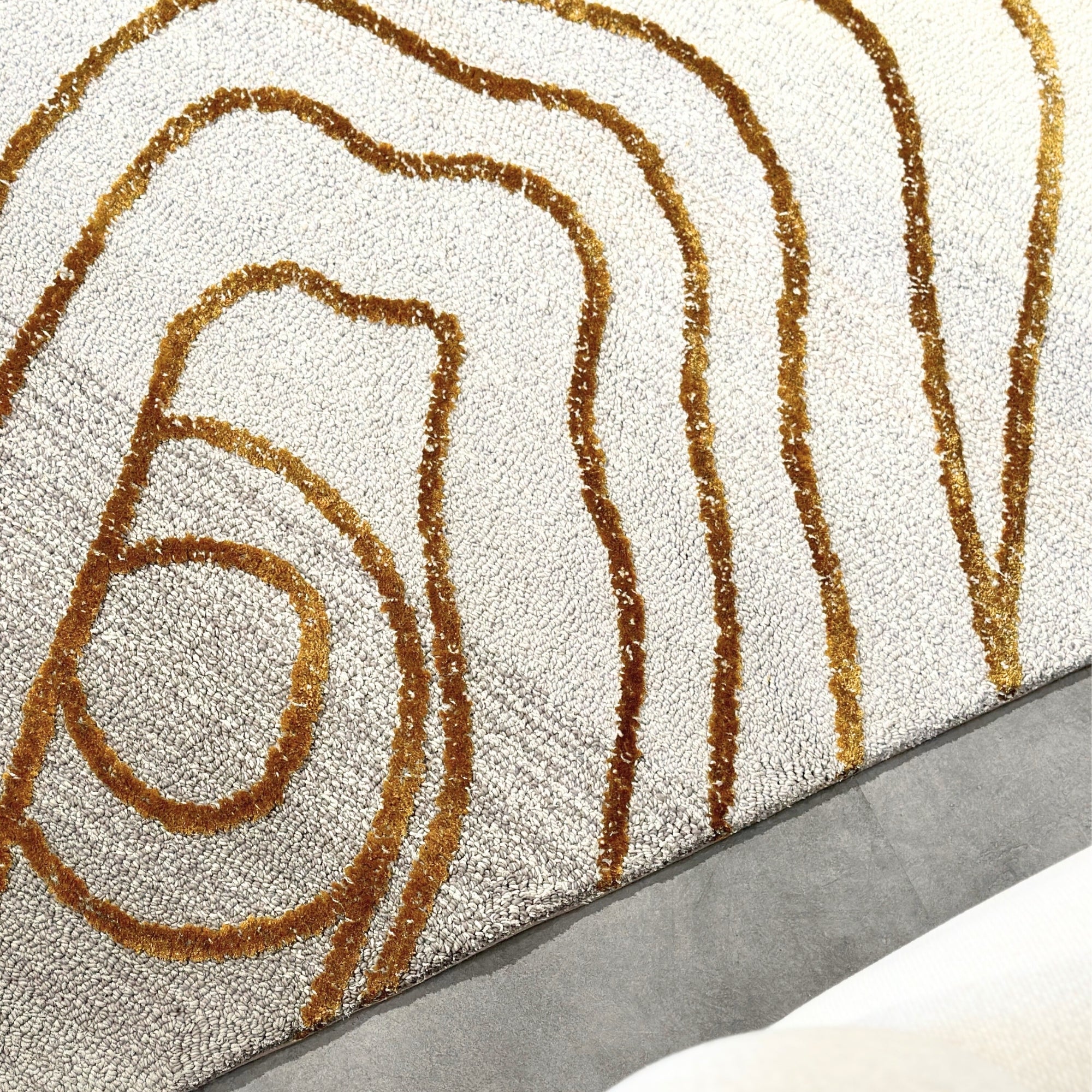 Handmade Wool Rug Tuft Weaving, Sustainable Contemporary Carpet, Bold Gold Rings, Rectangular Shape, Custom Made On-Demand in Turkiye_ETUGENE_Helix-002-F-Floor