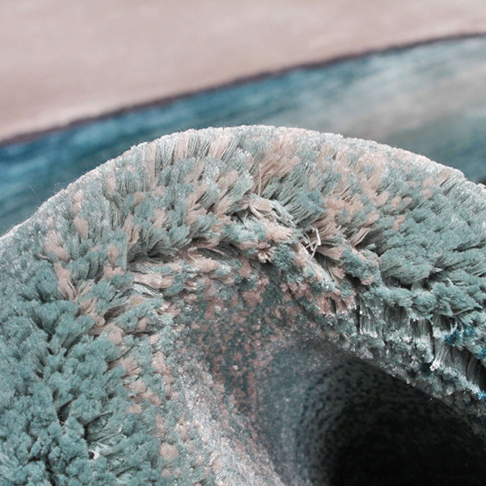 Handmade Wool Rug Tuft Weaving, Sustainable Contemporary Carpet, Leaf-Like Pattern, Irregular Shape, Custom Made On-Demand in Turkiye_ETUGENE_New-Tulip-001-G-Tuft