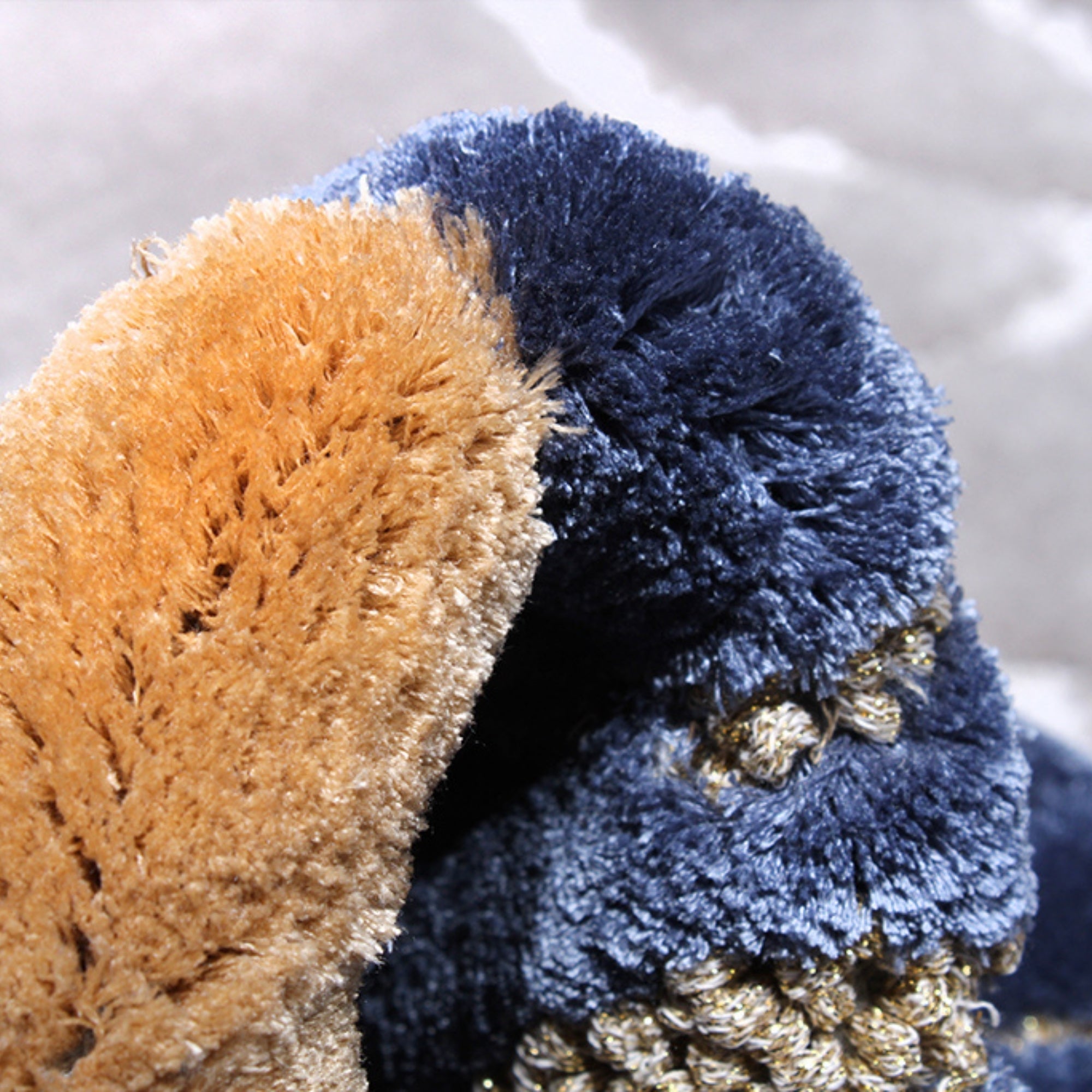 Handmade Wool Rug Tuft Weaving, Sustainable Contemporary Carpet, Pandora Design, Irregular Shape, Custom Made On-Demand in Turkiye_ETUGENE_Pandora-001-VX