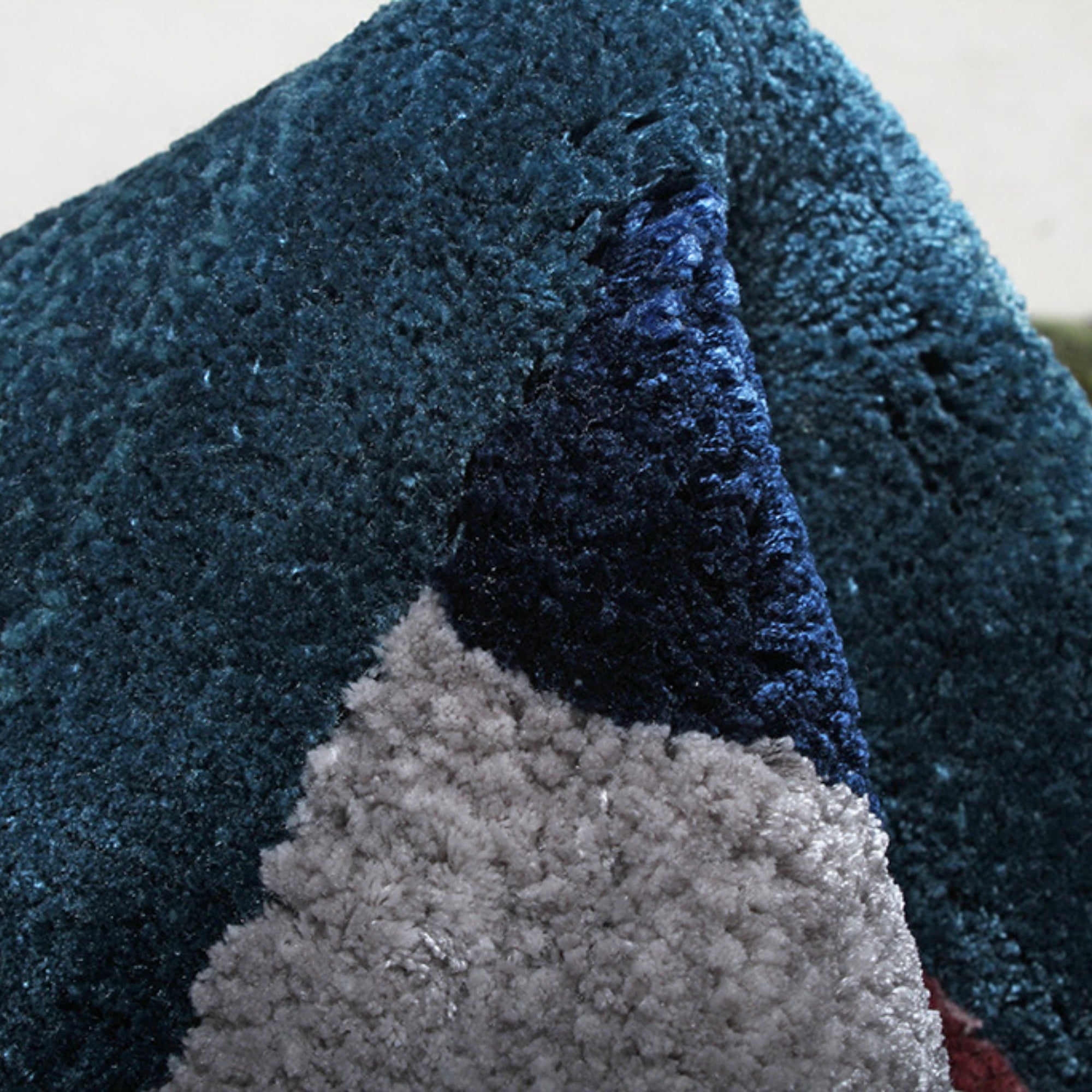 Handmade Wool Rug Tuft Weaving, Sustainable Contemporary Carpet, Rainbow Flower, Round Shape, Custom Made On-Demand in Turkiye_ETUGENE_Rainbow-001-Z-TuftBlue