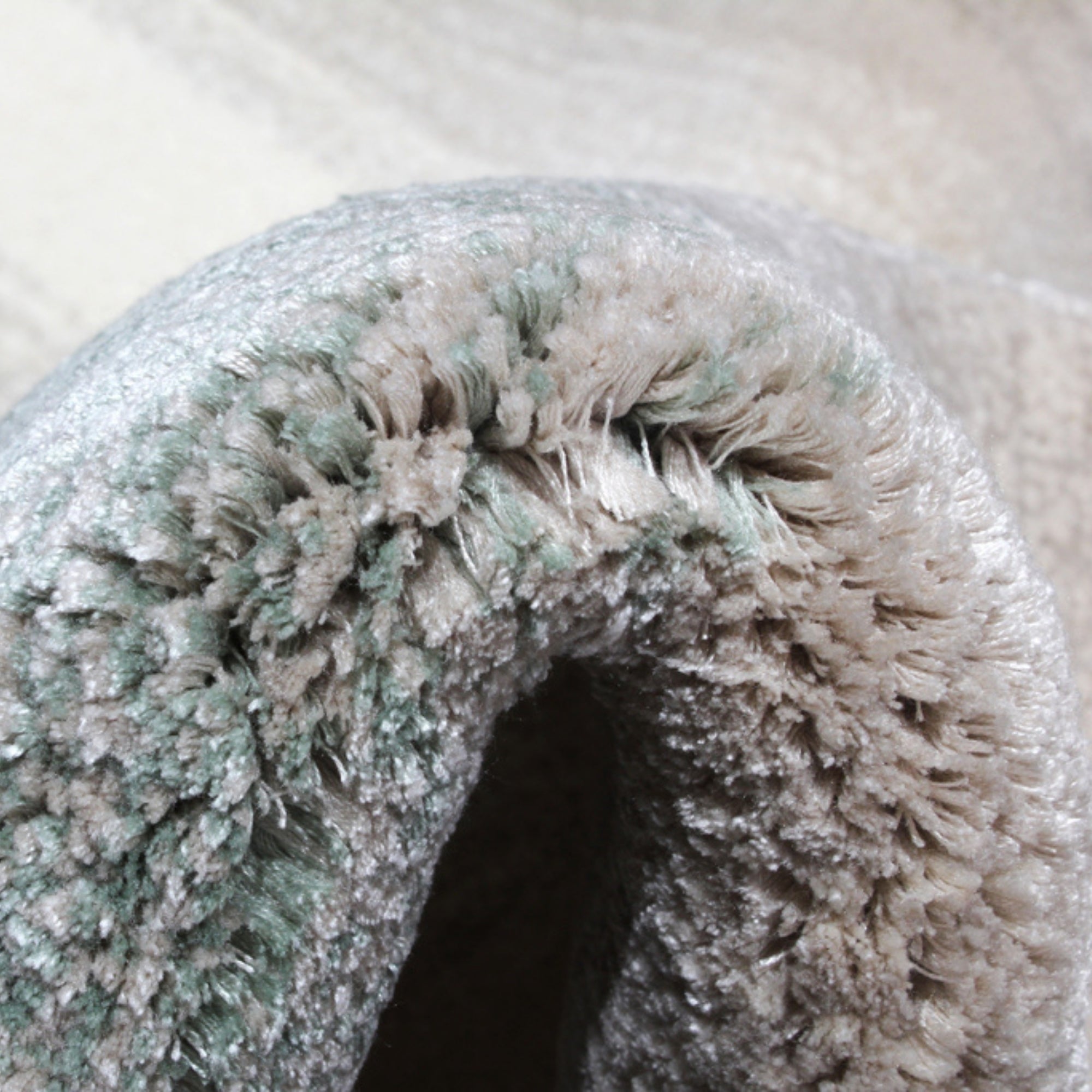 Handmade Wool Rug Tuft Weaving, Sustainable Contemporary Carpet, Two Interlocking Oval Shapes, Irregular Shape, Custom Made On-Demand in Turkiye_ETUGENE_Geo-005-Y-Tuft