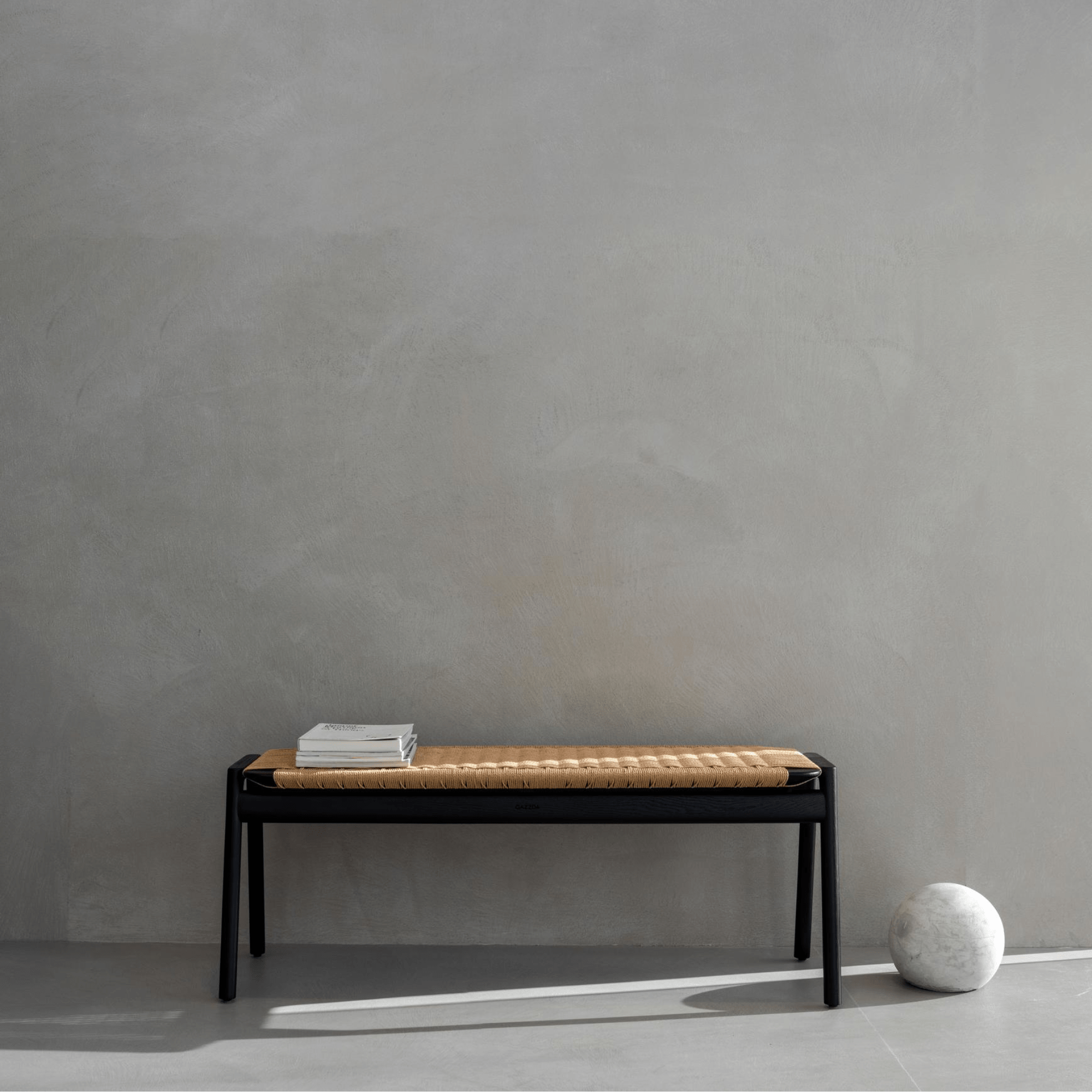 Klupa-Bench-lacquered-oak-natural-paper-120cm-lifestyle-HomeFurniture-ETUGENE