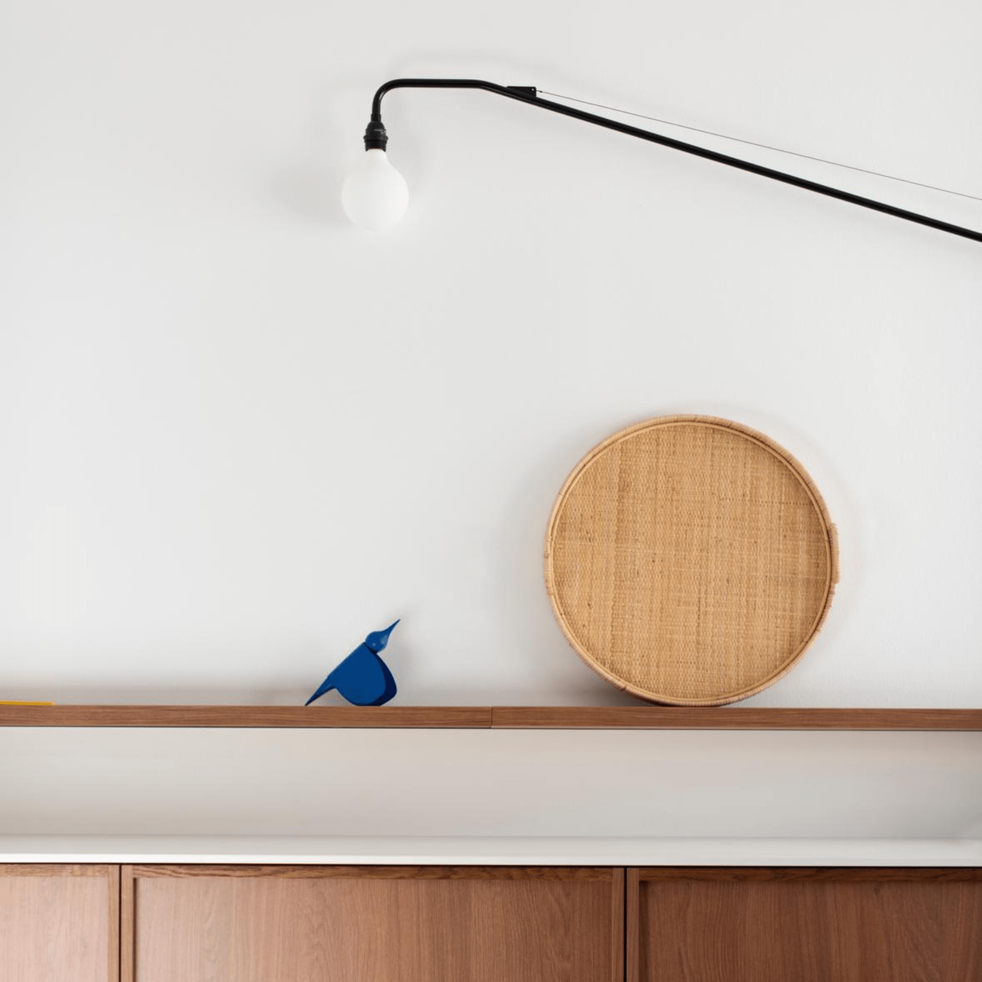 Tika-Lacquered-Oak-blue-Accessories-lifestyle-HomeFurniture-ETUGENE