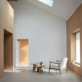 Aska-Lounge-Chair-Lifestyle-Walnut-Nimbus-Fabric-LivingRoom-HomeFurniture-ETUGENE