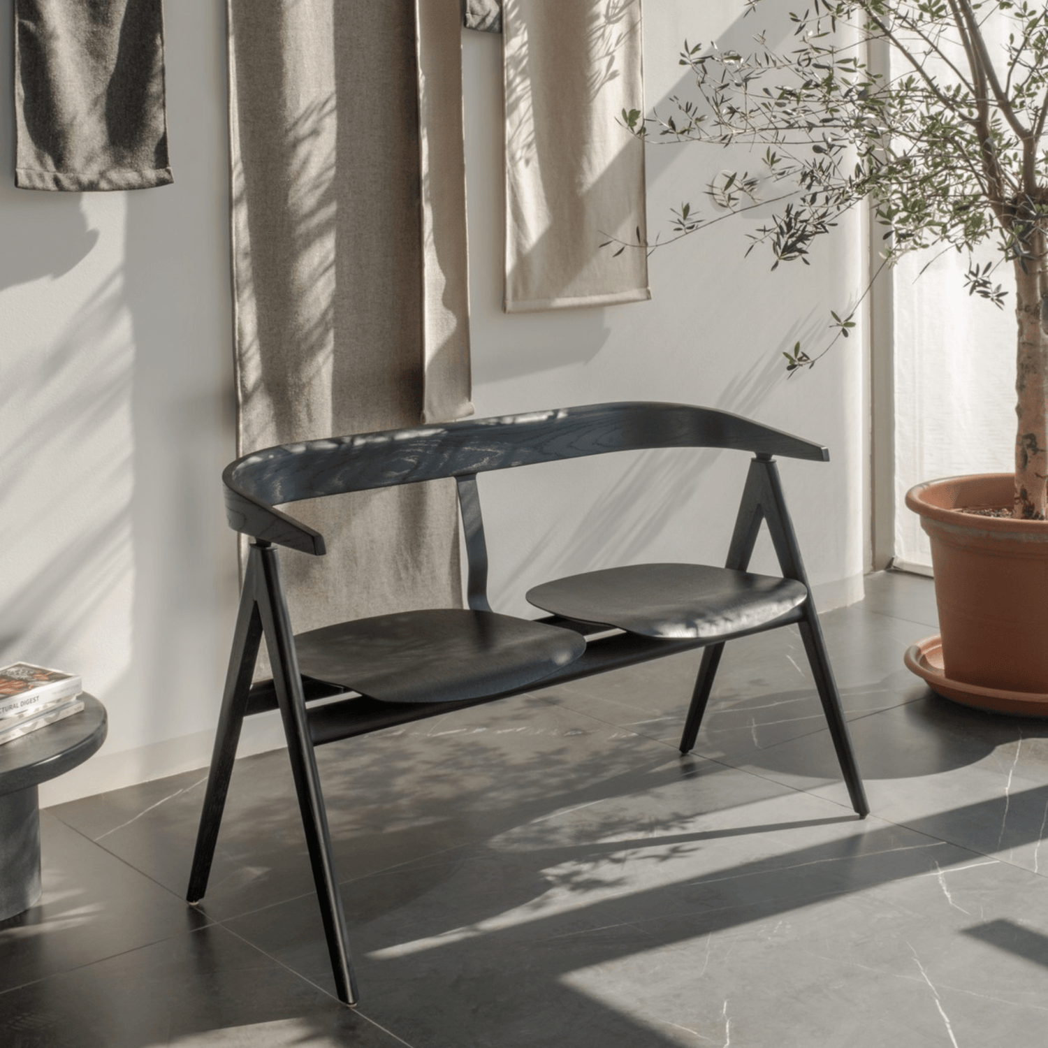 Ava-Bench-oak-black-Lacquered-livingroom-HomeFurniture-ETUGENE