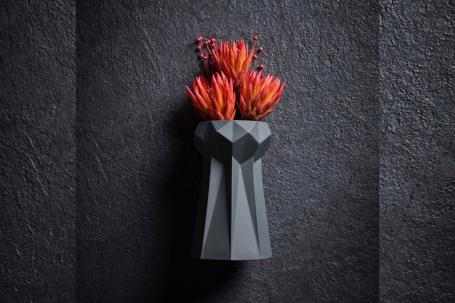 Banner-ObjectofDesire-Unveil-Artistry-Vase-ETUGENE