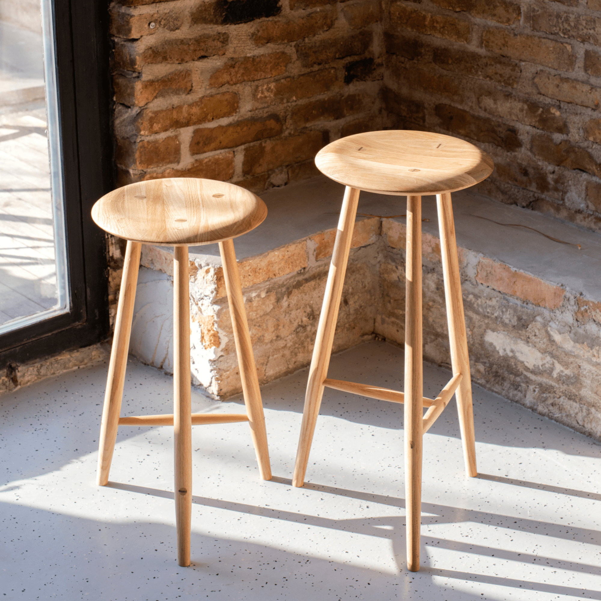 Blanc-Bar-Stool-Oak-Counter-Stool-HomeFurniture-ETUGENE