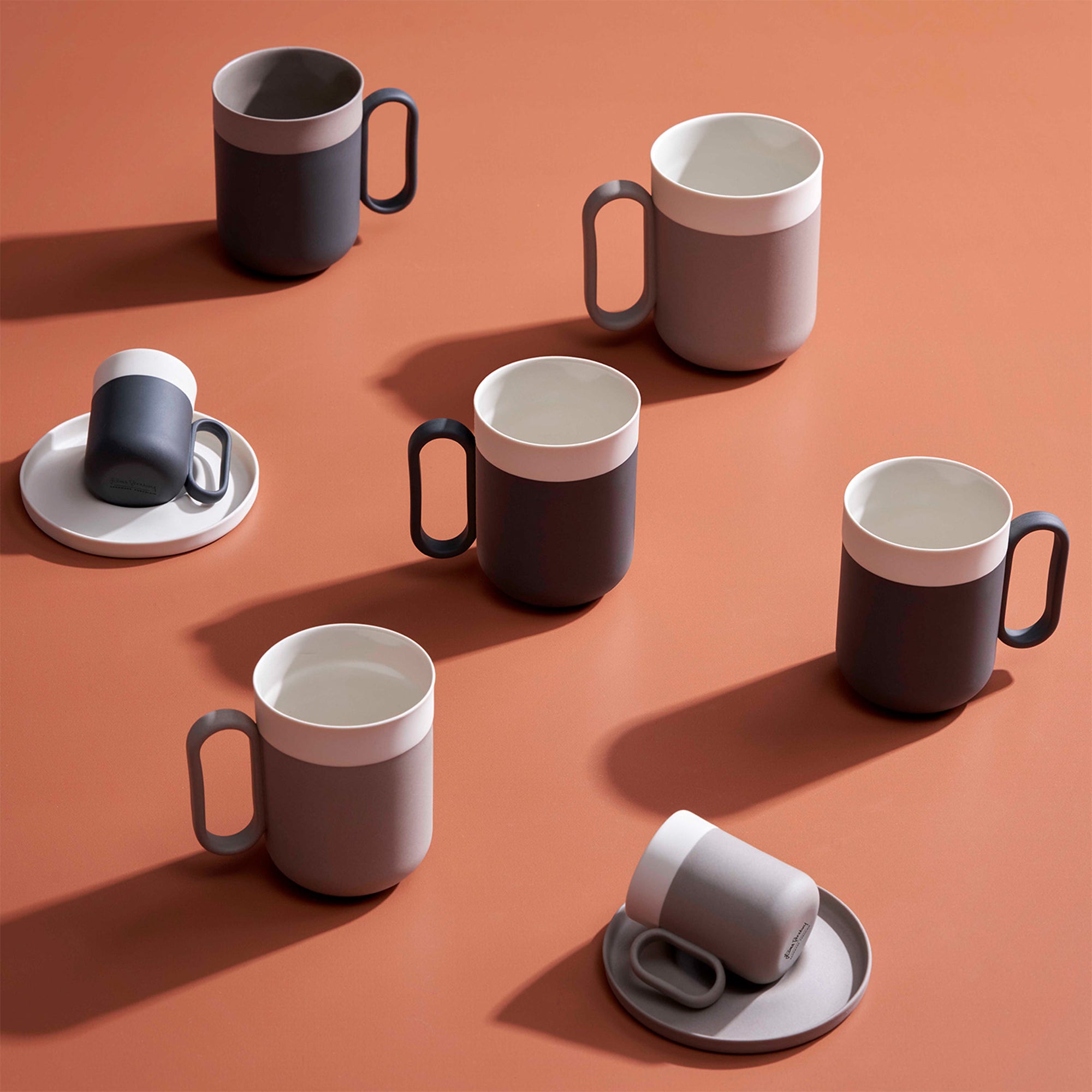 Capsule-Small-Mug-Set-Of-2-Black-Ivory-Porcelain-Handmade-Design-ETUGENE