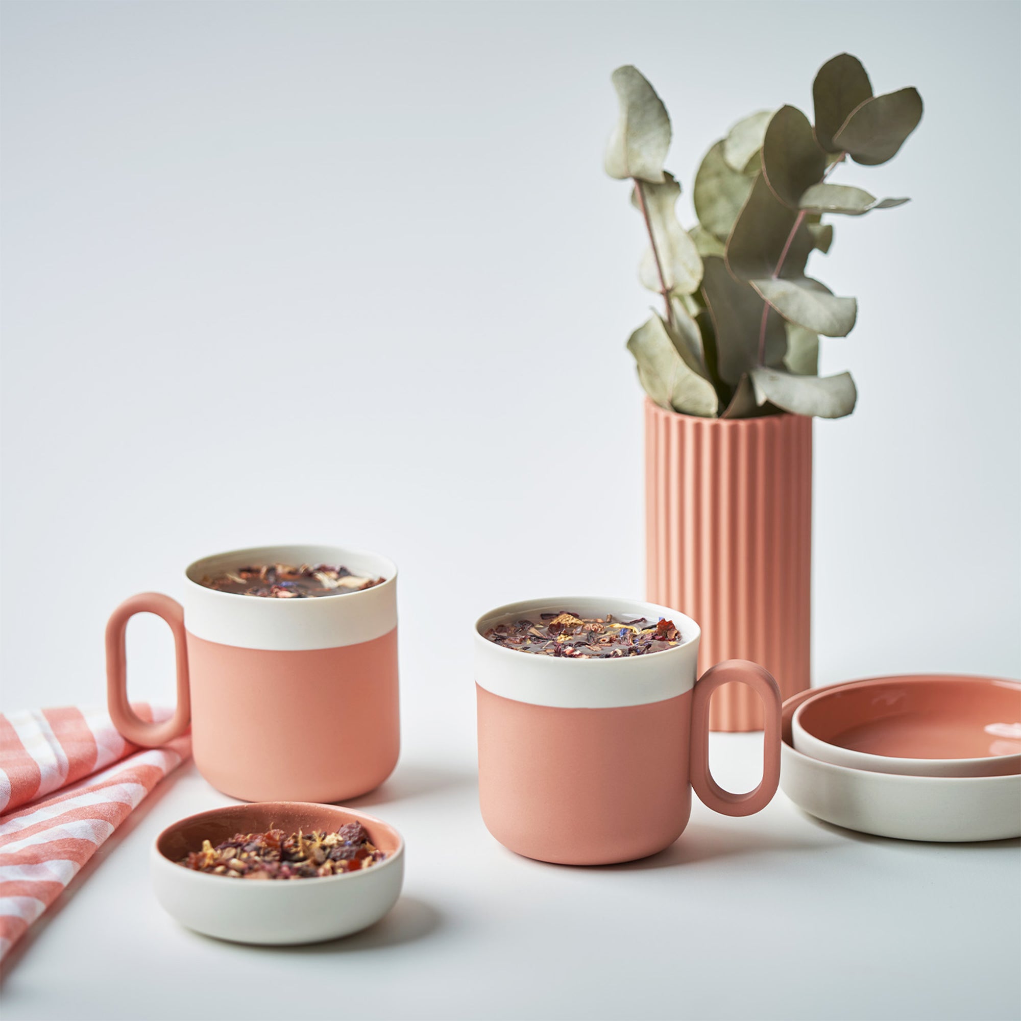 Capsule-Tea-Cup-Set-Of-2-Coral-Ivory-Porcelain-Handmade-Lifestyle-ETUGENE