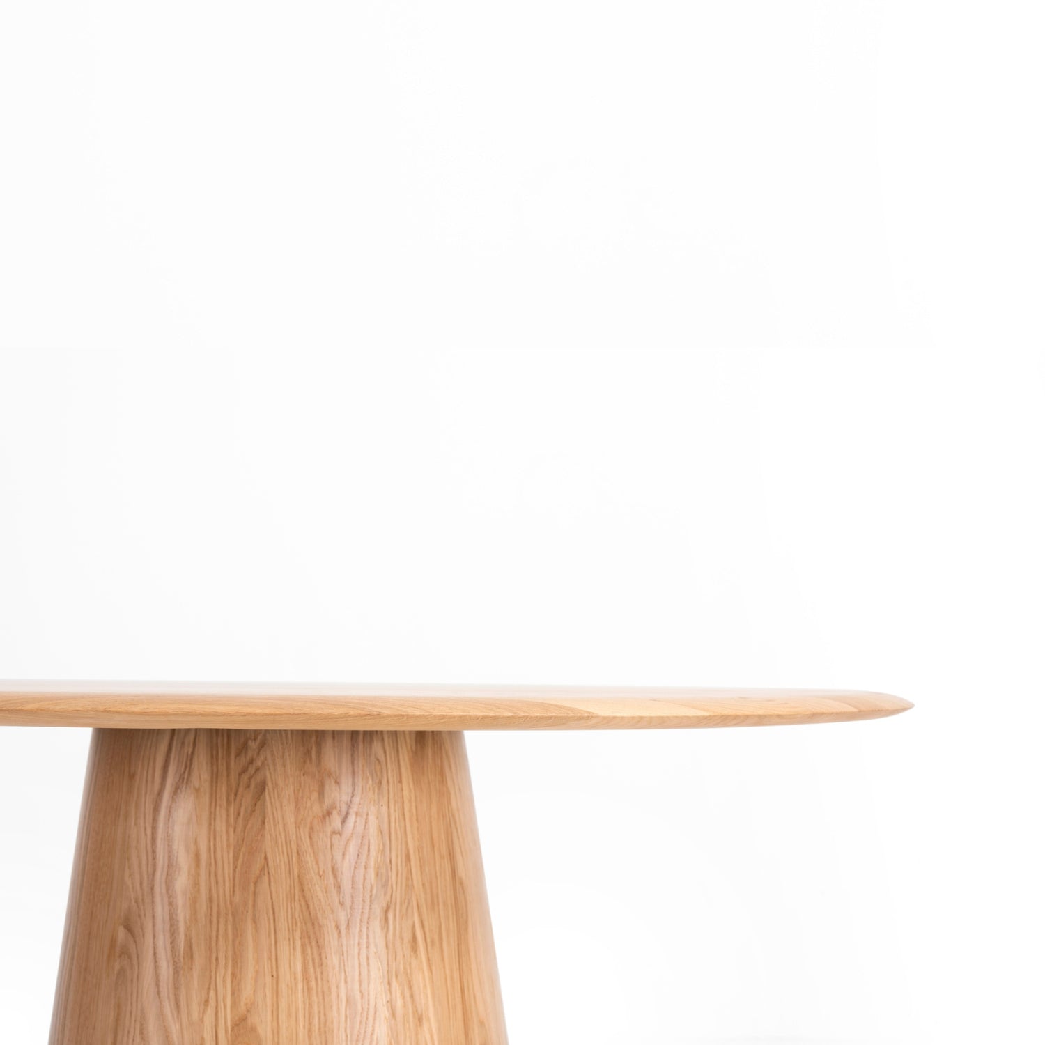 Dining-Table-Mushroom-Wood-Round-Table-126cm-for-4-6Persons-thickness-HomeFurniture-ETUGENE