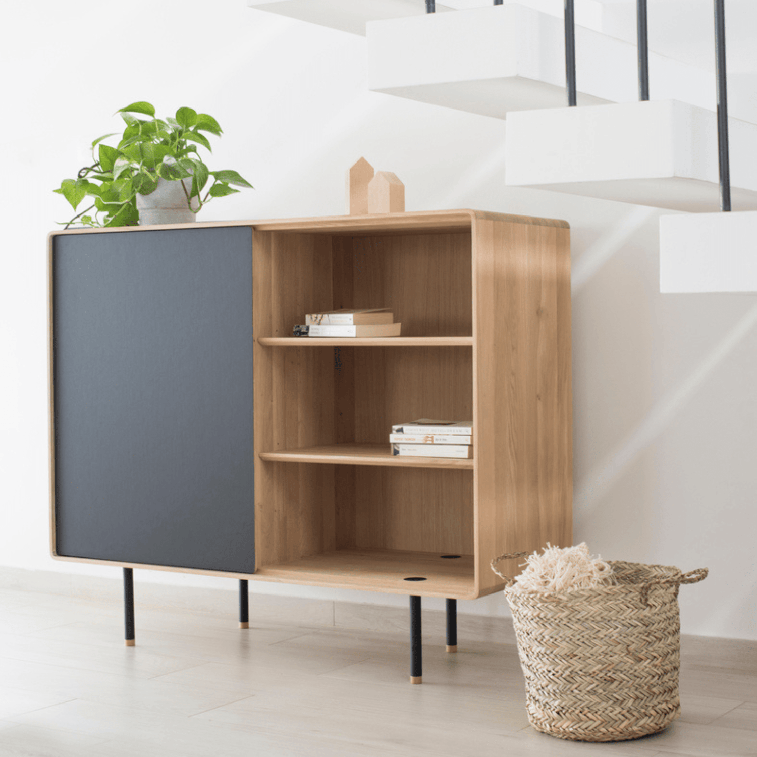 Fina-Cabinet-oak-natural-nero-LivingRoom-HomeFurniture-ETUGENE