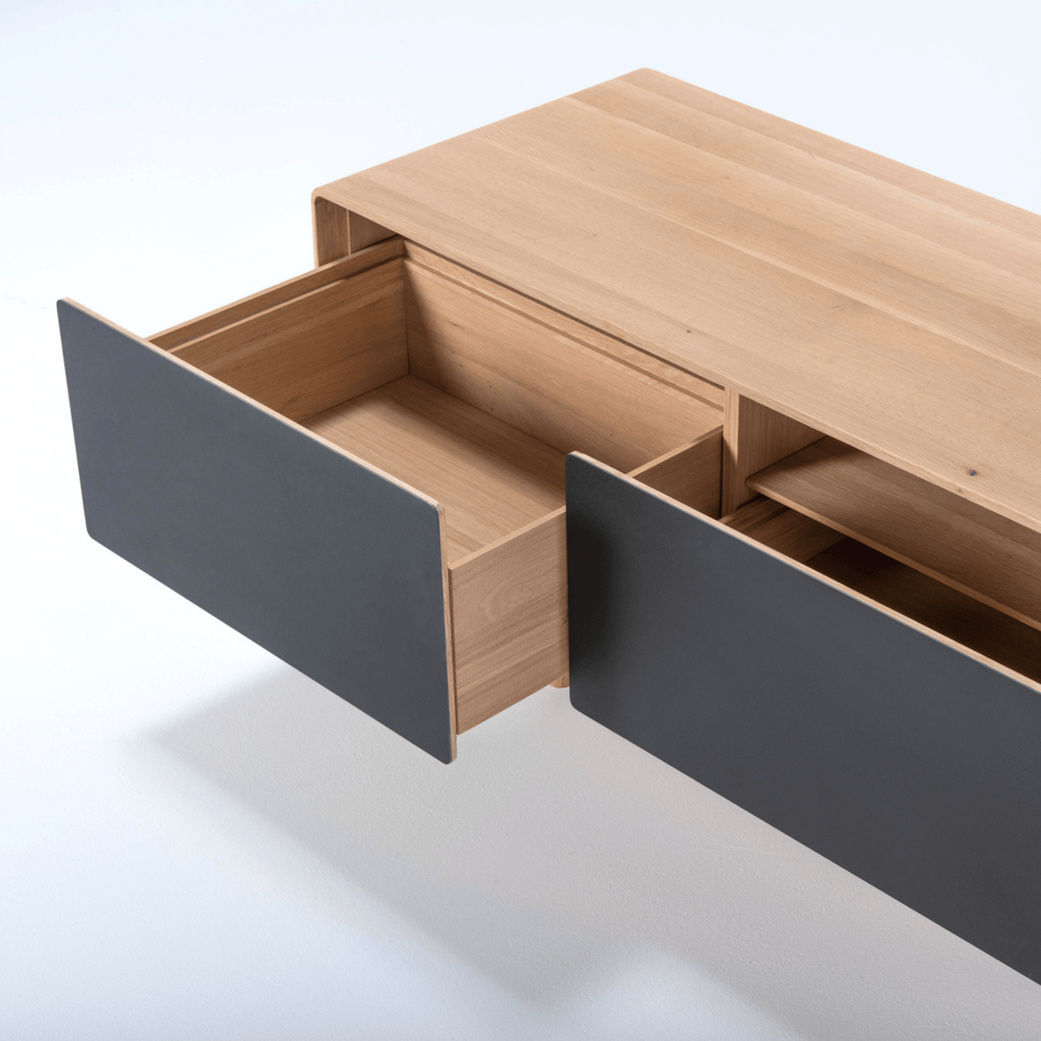 Fina-Lowboard-oak-natural-nero-160cm-drawers-HomeFurniture-ETUGENE