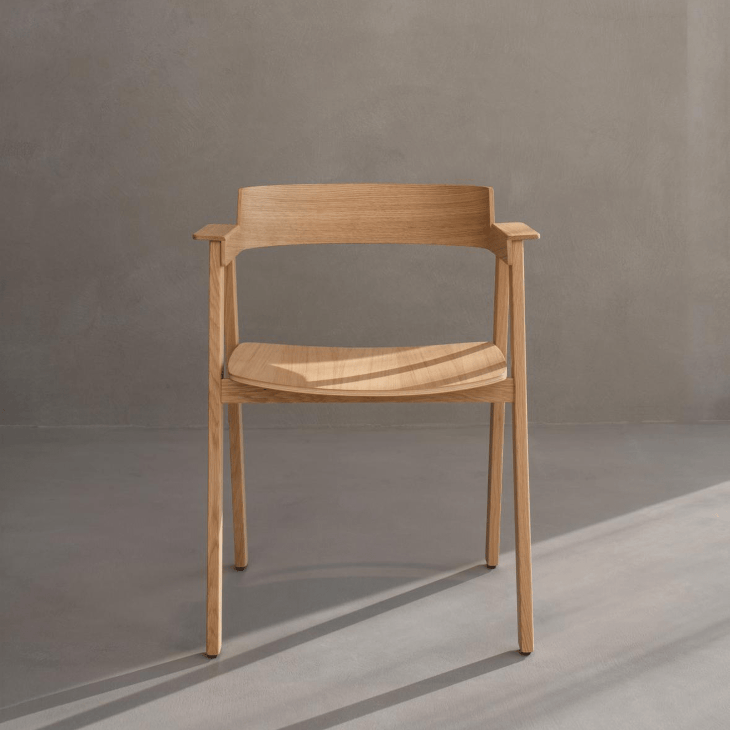 Flip-Chair-oak-lacquered-natural-front-DiningRoom-HomeFurniture-ETUGENE