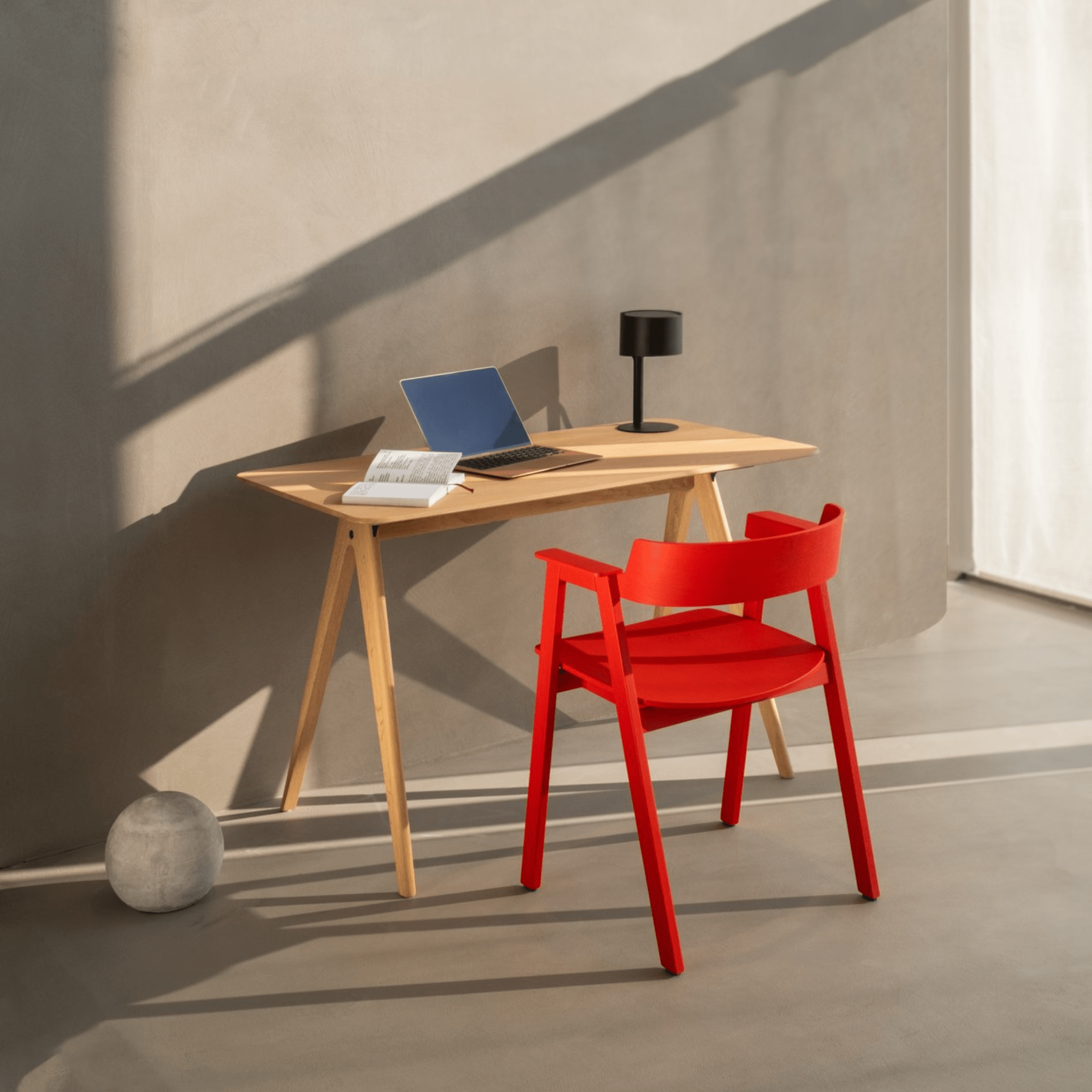 Flip-Chair-oak-lacquered-red-desk-DiningRoom-HomeFurniture-ETUGENE