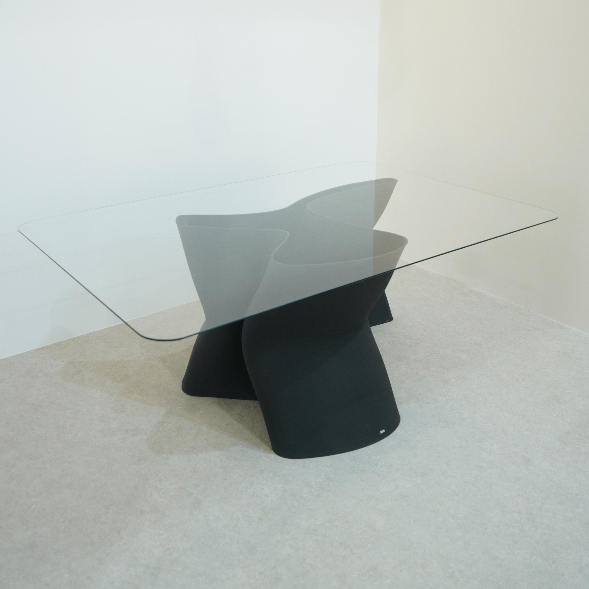 Fluid-Dining-Table-3d-printed-all-Home-Furniture-ETUGENE