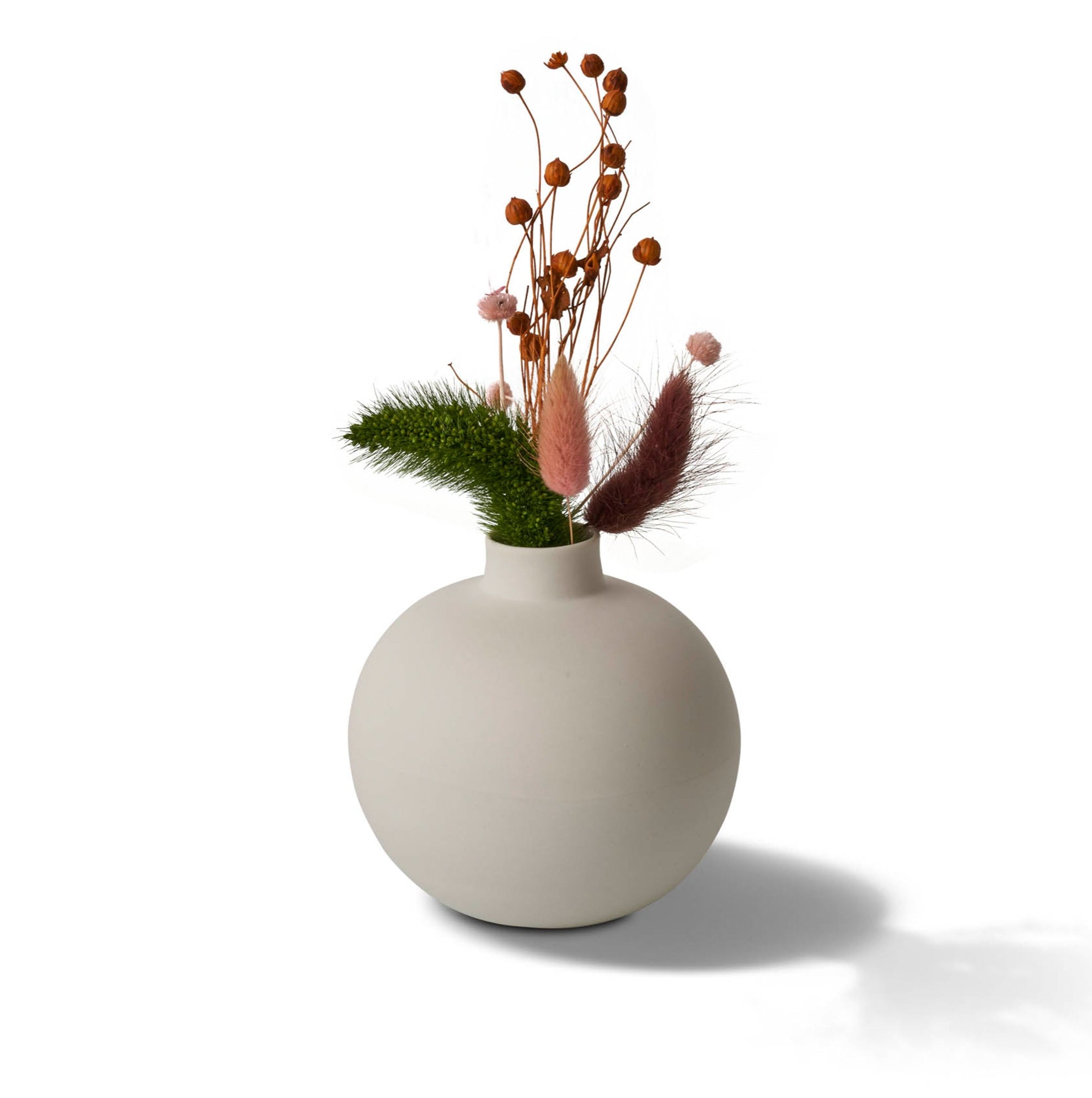 Handmade-Ball-Vase-Ivory-Porcelain-Sustainable-10cm-Contemporary-Flower-Vase-Home-Decoration-ETUGENE