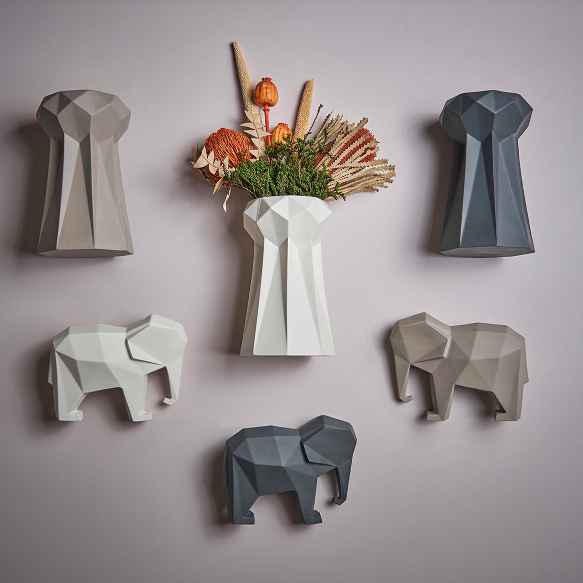 Handmade-Chess-Queen-Vase-Ivory-Porcelain-Sustainable-22.5cm-Set-ETUGENE