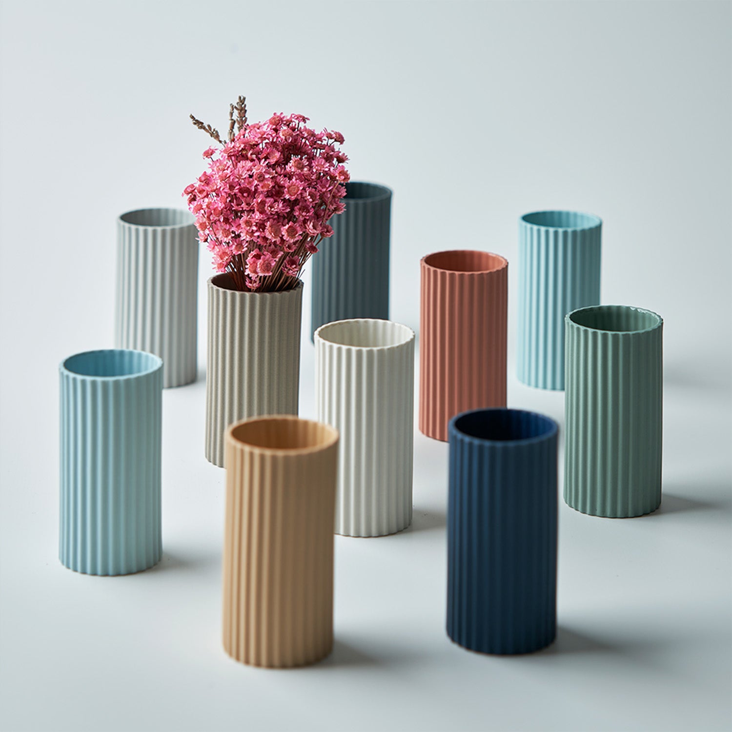 Handmade-Corinth-Short-Vase-Ivory-Porcelain-Sustainable-10.8cm-Set-ETUGENE