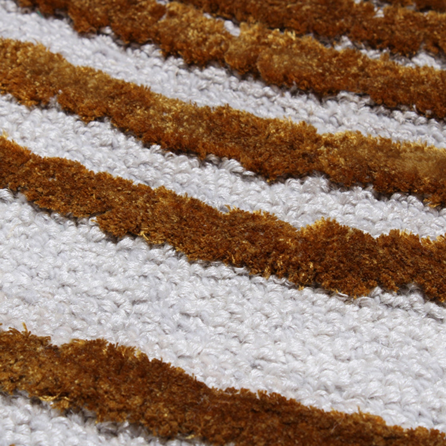 Handmade Wool Rug Tuft Weaving, Sustainable Contemporary Carpet, Bold Rings, Round Shape, Custom Made On-Demand in Turkiye_ETUGENE_Helix-001-F-Motifs