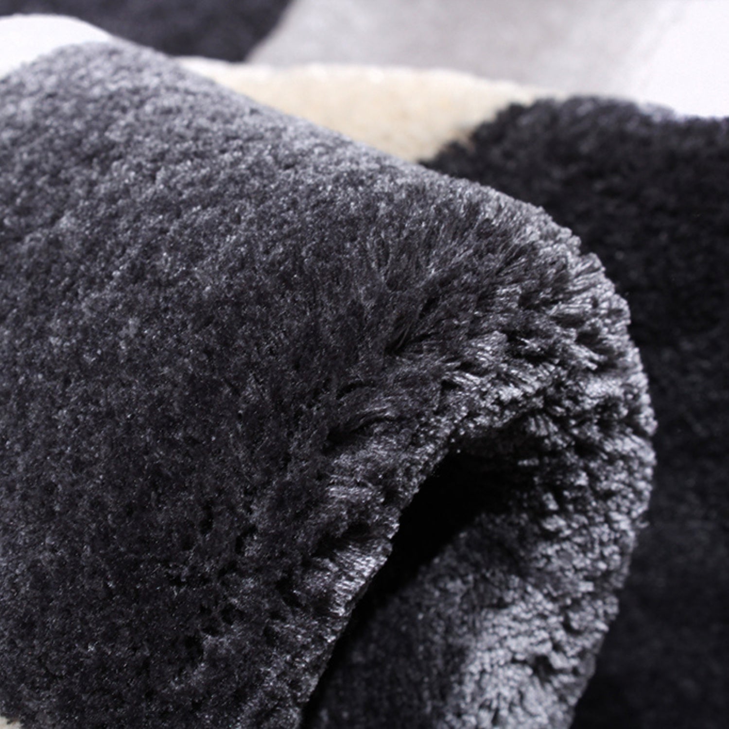 Handmade Wool Rug Tuft Weaving, Sustainable Contemporary Carpet, Interlocking Loops Design, Irregular Shape, Custom Made On-Demand in Turkiye_ETUGENE_Geo-002-VX-Tuft