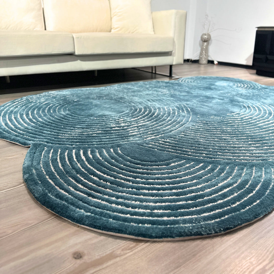 Handmade Wool Rug Tuft Weaving, Sustainable Contemporary Design Carpet, Blue Circles, Irregular Shape, Custom Made On-Demand in Turkiye_ETUGENE_Trace-006-J-Home