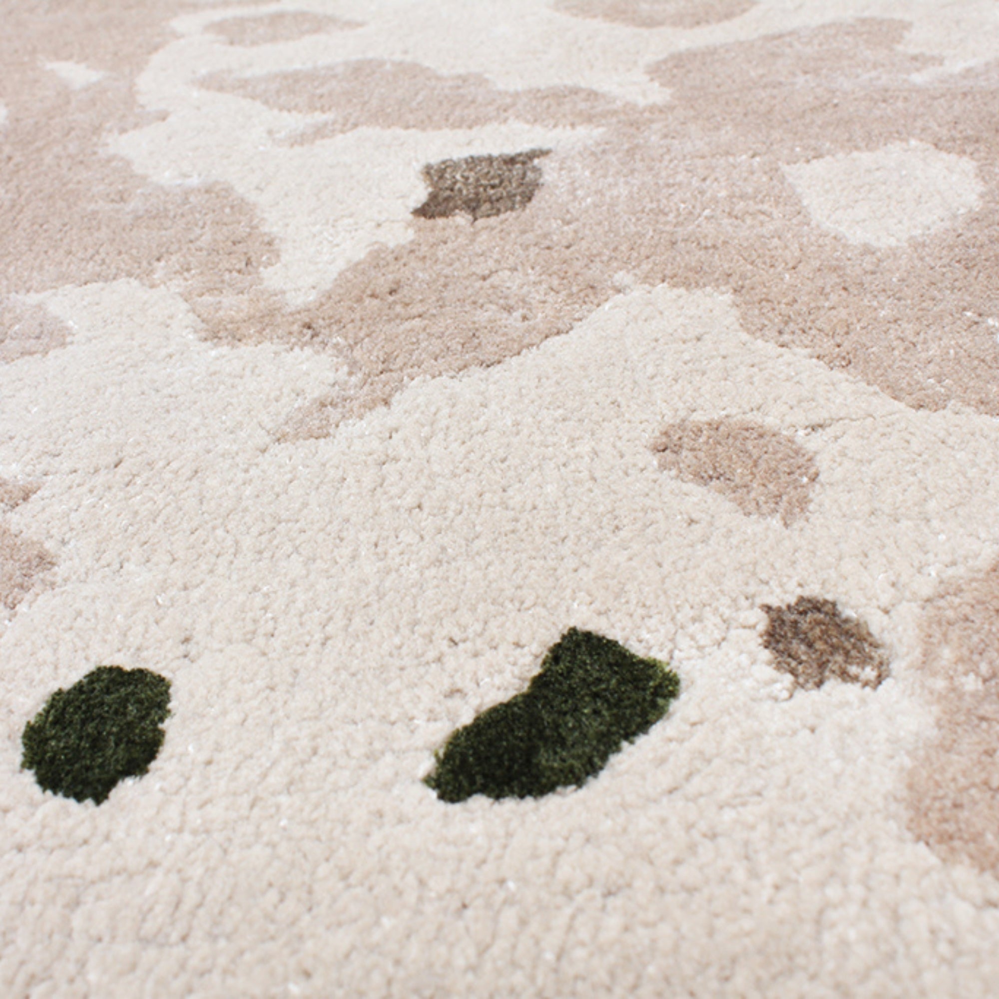 Handmade_Wool_Rug_Tuft_Weaving_Sustainable_Contemporary_Design_Carpet_Military_Colors_Rectangle_Custom_Made_On-Demand_in_Turkiye_ETUGENE_0031-C-Multicolour-Design