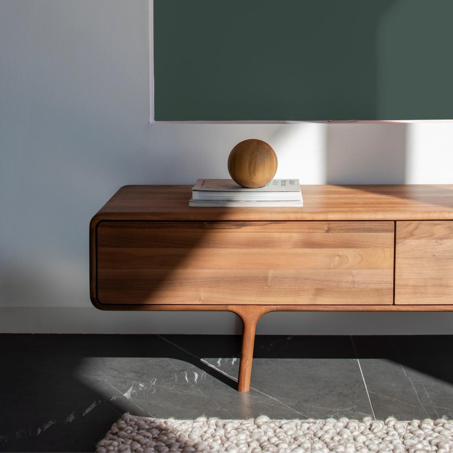 Lowboard-Fawn-Wood-Walnut-Lifestyle-2-HomeFurniture-ETUGENE