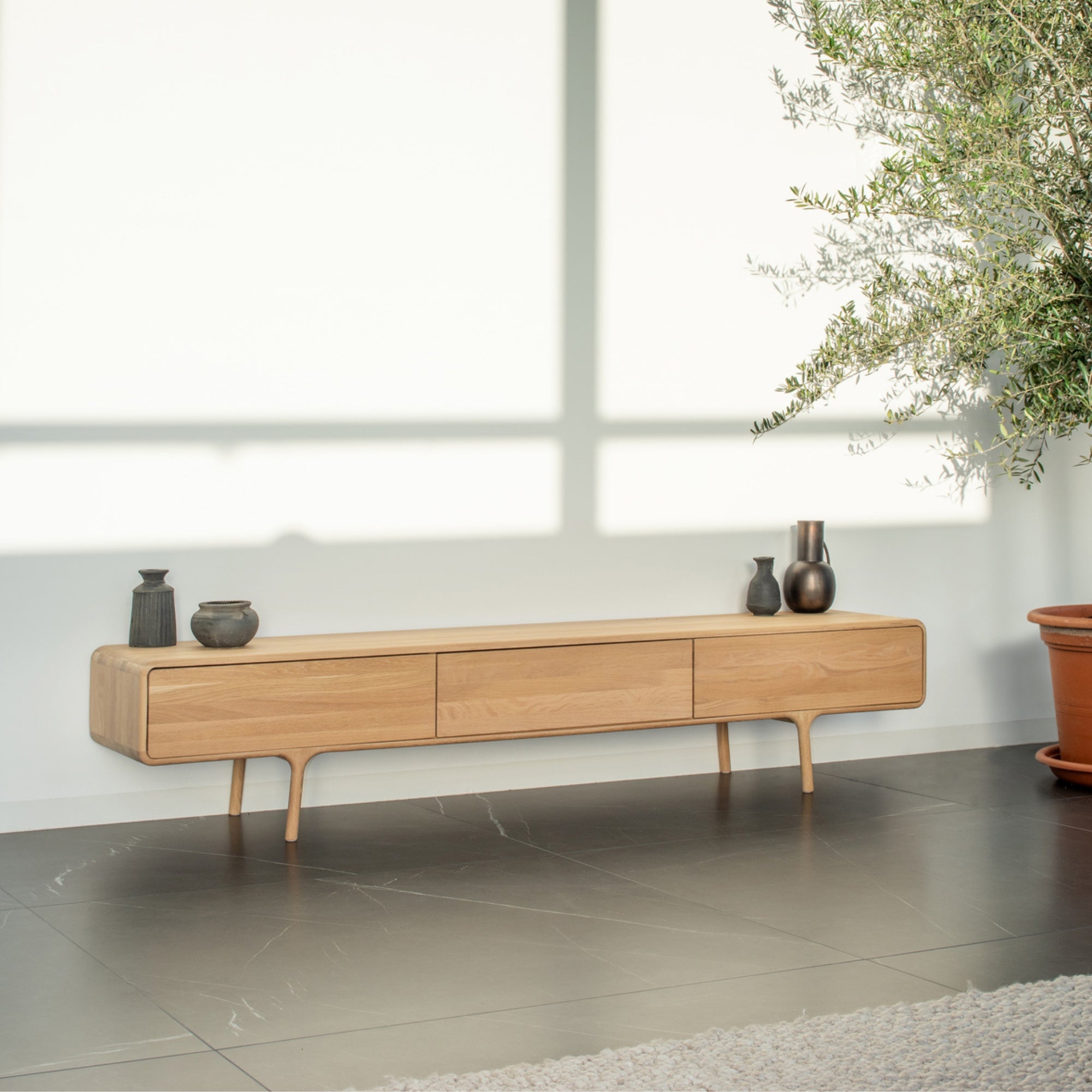 Lowboard-Fawn-Wood-oak-lifestyle-HomeFurniture-ETUGENE