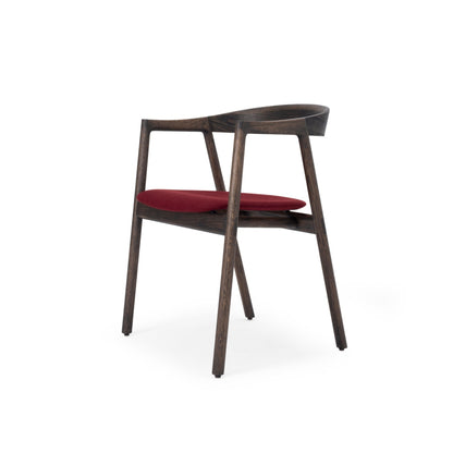 Muna-Chair-SolidOak-Hallingdal-Upholstered-DiningRoom-HomeFurniture-ETUGENE