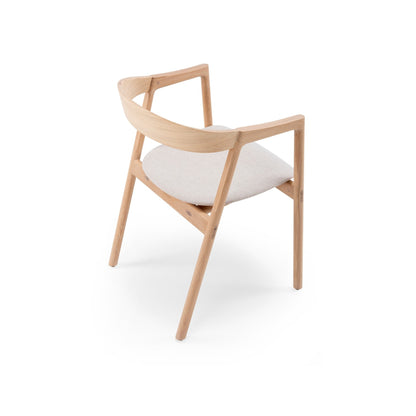 Muna-Chair-SolidOak-Upminster-Upholstered-Back-DiningRoom-HomeFurniture-ETUGENE