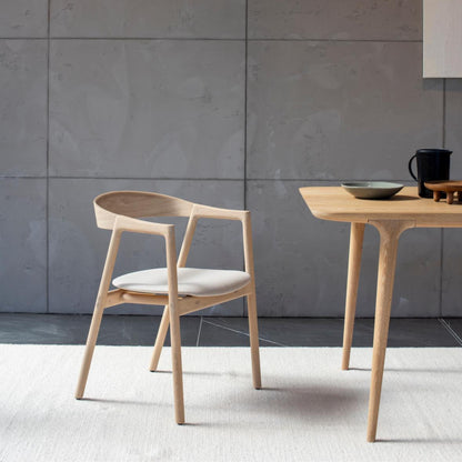 Muna-Chair-SolidOak-Upminster-Upholstered-Table-DiningRoom-HomeFurniture-ETUGENE