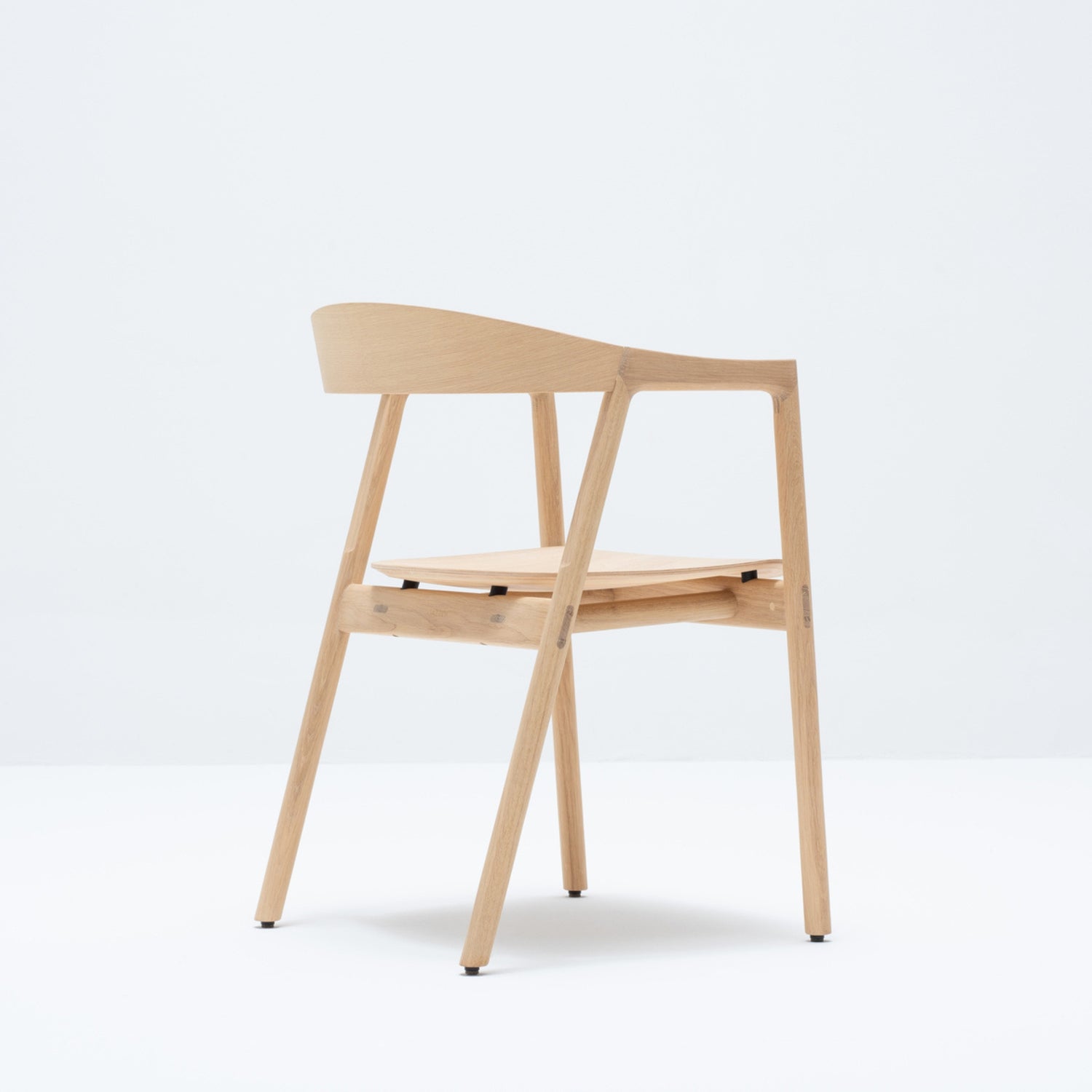 Muna-Chair-SolidOak-WhiteOil-Back-DiningRoom-HomeFurniture-ETUGENE