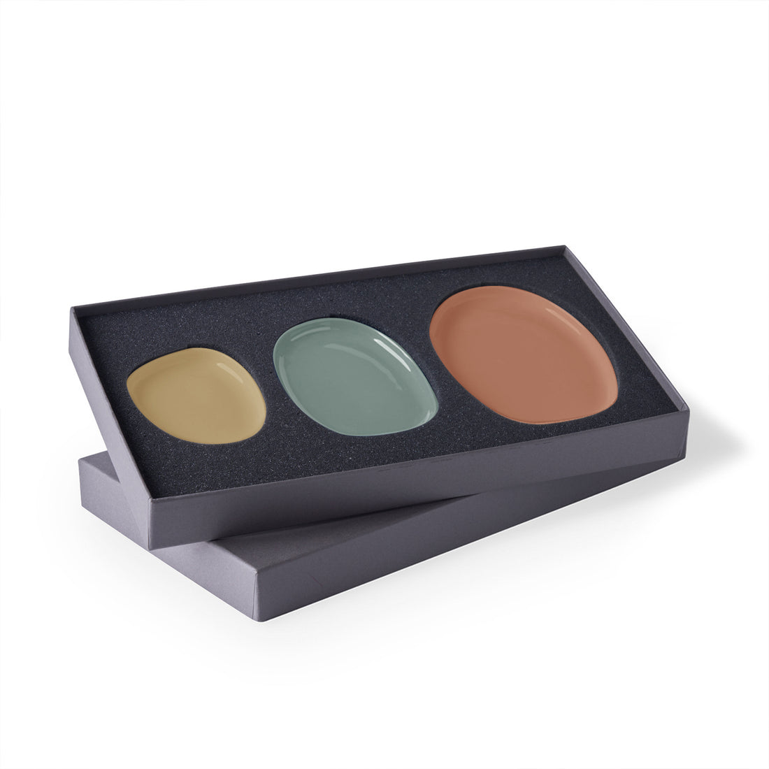 Pebble-Plate-Set-Of-3-Porcelain-Handmade-ETUGENE