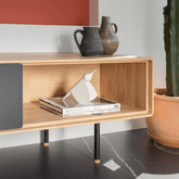 Tika-Lacquered-Oak-White-Accessories-lifestyle-HomeFurniture-ETUGENE